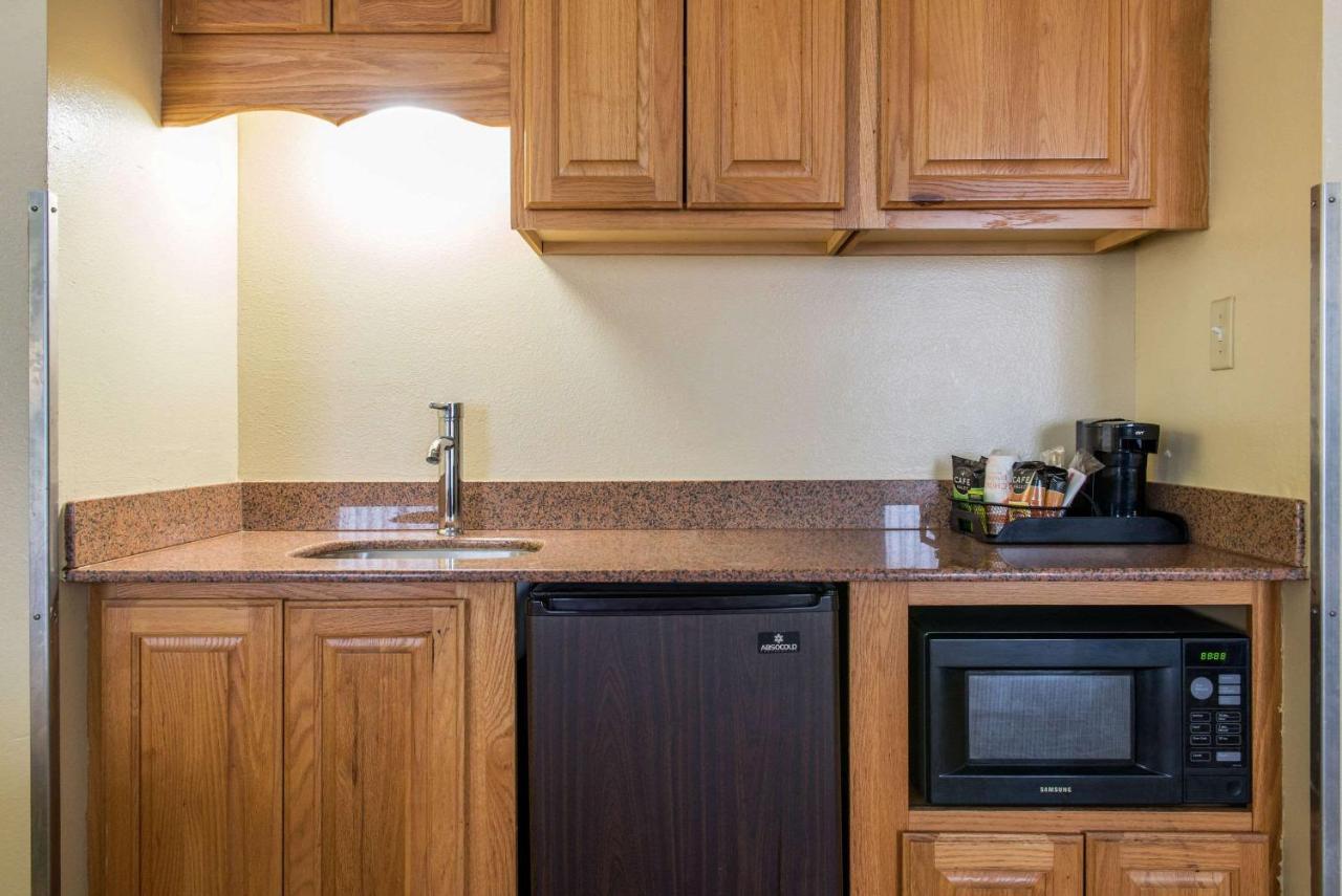 Quality Inn Jacksonville Near I-72 South Jacksonville Εξωτερικό φωτογραφία
