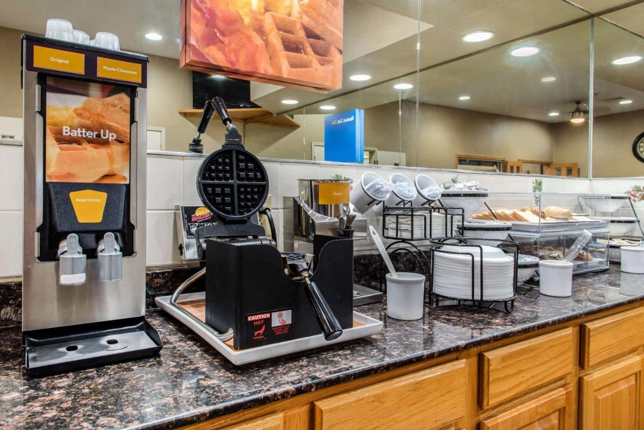 Quality Inn Jacksonville Near I-72 South Jacksonville Εξωτερικό φωτογραφία